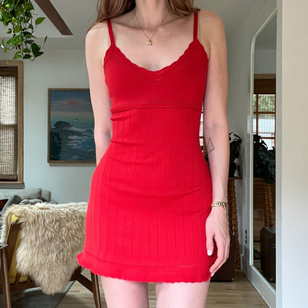 Realisation Par Charlotte in Red, Small